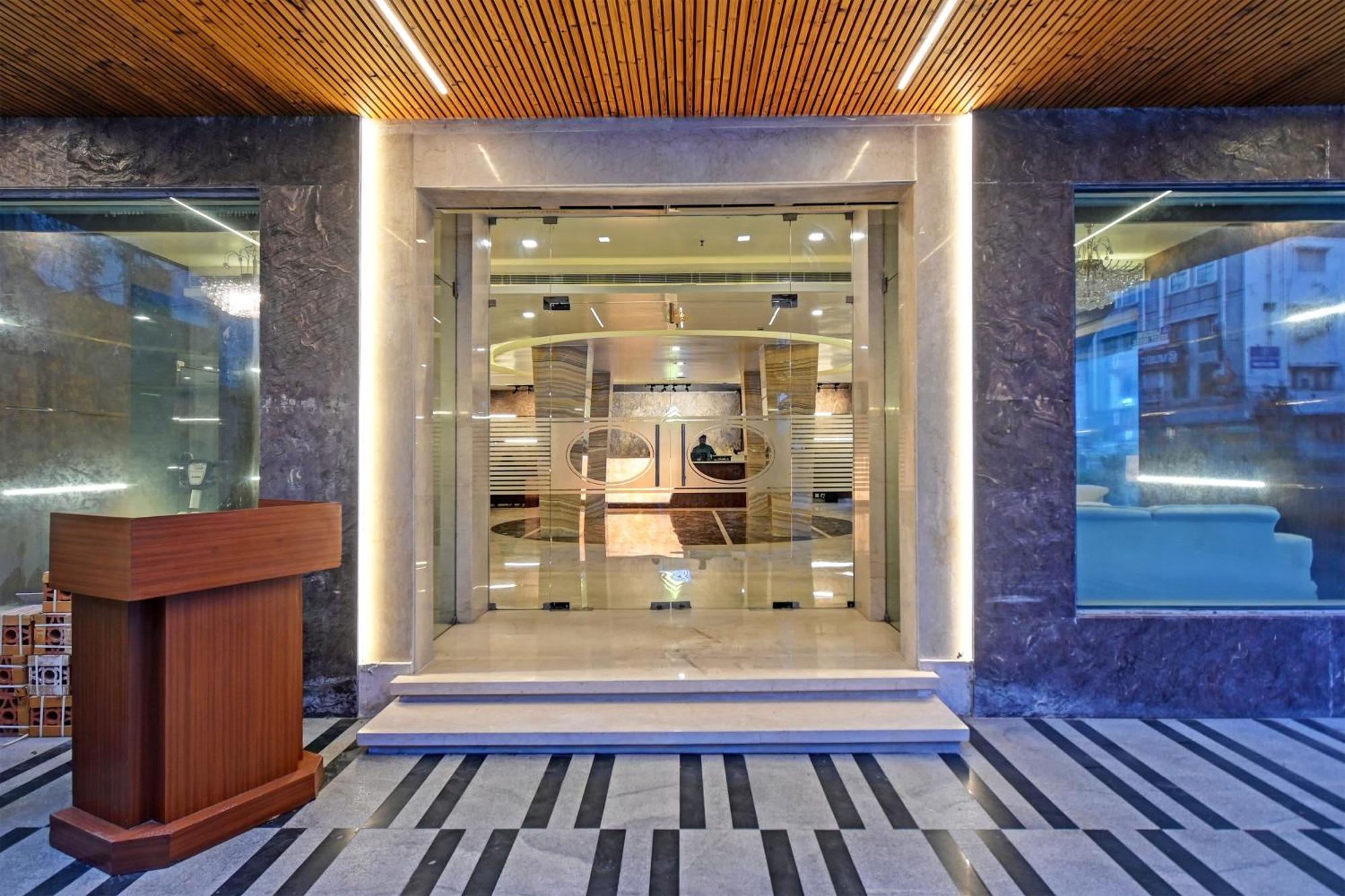 Palette Madhapur Hotel Hyderabad Exterior photo