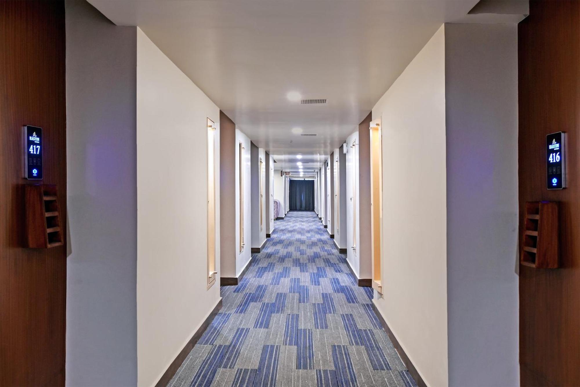 Palette Madhapur Hotel Hyderabad Exterior photo